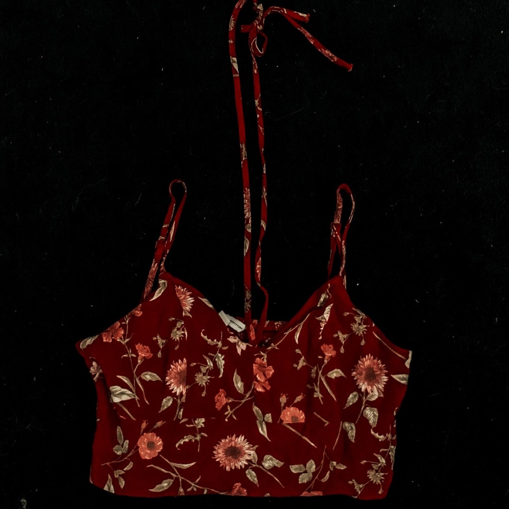FLORAL CROP TOP WITH TIES AROUND NECK